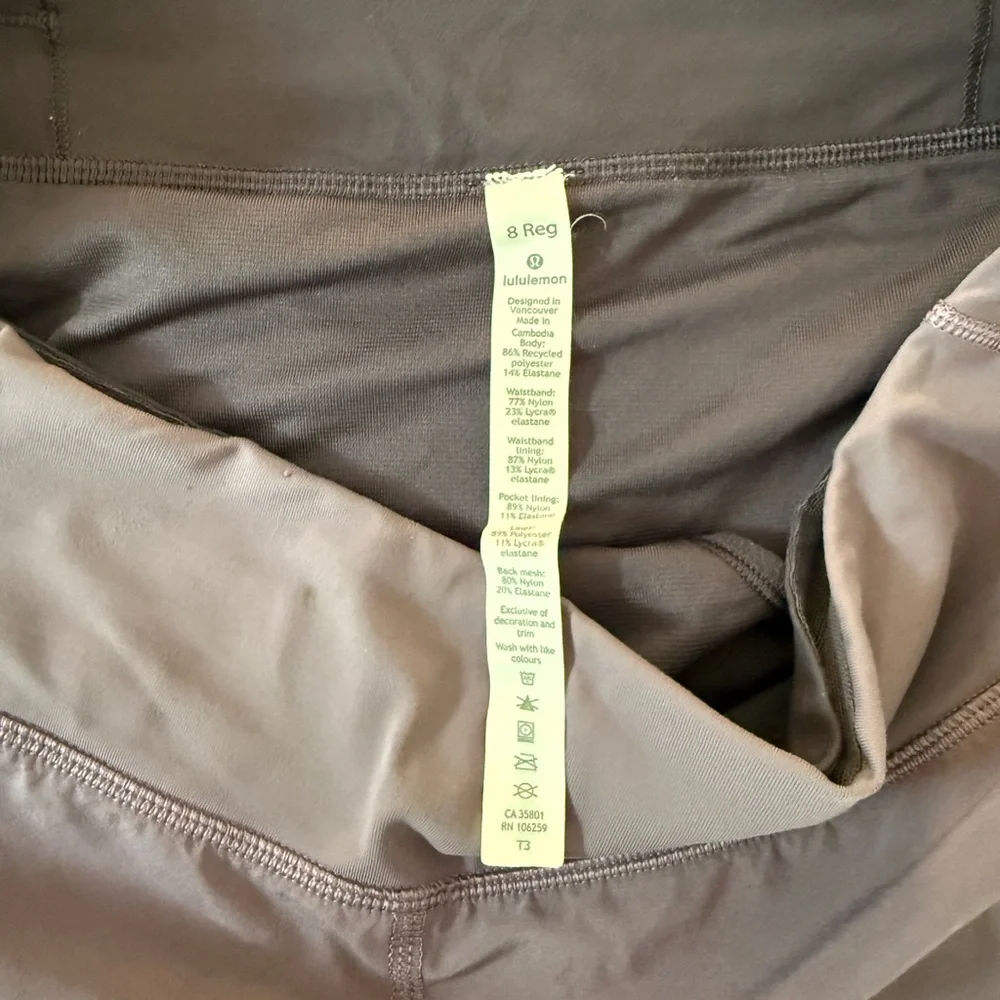 lululemon athletica Dusty Purple Athletic Shorts size 8 - Picture 4 of 4